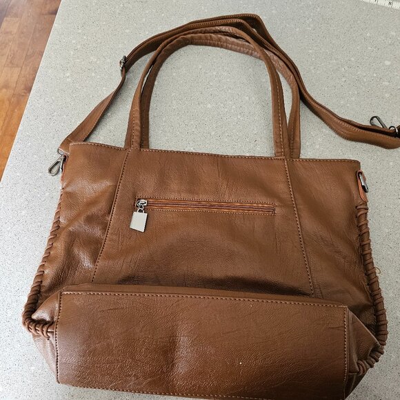 Rustic Oversized Leather Shoulder bag - Picture 4 of 4